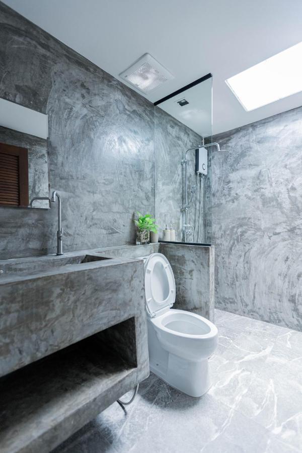 In My Place Cafotel Khlong Thom Dış mekan fotoğraf